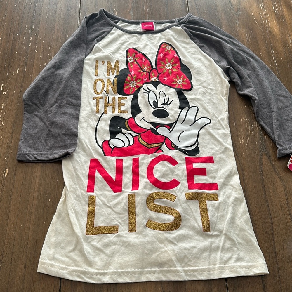New Disney top Large*